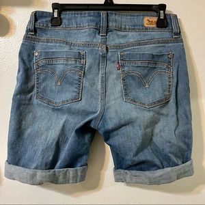 Levi’s denim shorts size 12